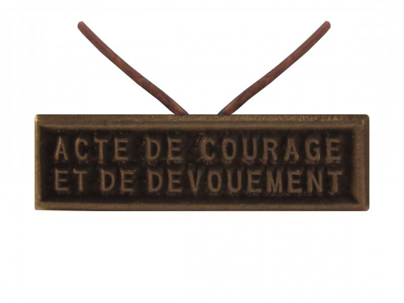 Acte de Courage et Dévouement (bronze agrafe réduction)